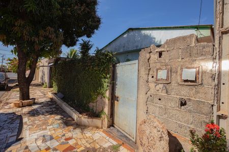 Fachada de casa para alugar com 2 quartos, 120m² em Parque Residencial Cândido Portinari, Ribeirão Preto