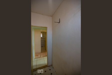Espaço entre Suítes de casa para alugar com 2 quartos, 120m² em Parque Residencial Cândido Portinari, Ribeirão Preto