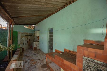 Área Externa de casa para alugar com 2 quartos, 120m² em Parque Residencial Cândido Portinari, Ribeirão Preto