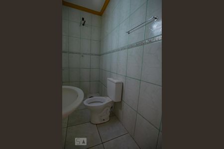 Banheiro Suíte 1 de casa para alugar com 2 quartos, 120m² em Parque Residencial Cândido Portinari, Ribeirão Preto