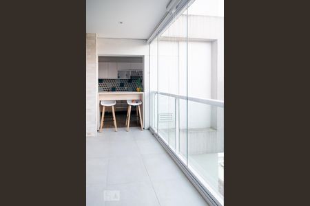 Apartamento para alugar com 90m², 2 quartos e 2 vagasVaranda