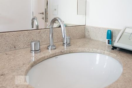 Apartamento para alugar com 90m², 2 quartos e 2 vagasBanheiro Quarto 2 - Suíte