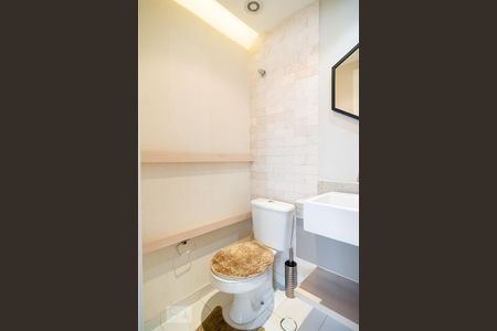 Lavabo de apartamento para alugar com 2 quartos, 90m² em Brooklin Paulista, São Paulo