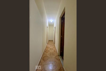 Corredor de apartamento à venda com 2 quartos, 140m² em Brás de Pina, Rio de Janeiro