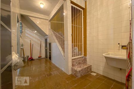 Apartamento à venda com 140m², 2 quartos e 1 vagaÁrea de Serviço