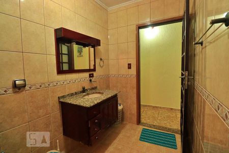 Casa à venda com 167m², 3 quartos e 3 vagasBanheiro