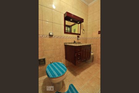 Casa à venda com 167m², 3 quartos e 3 vagasBanheiro