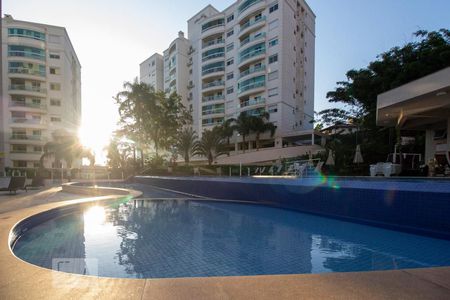 Apartamento para alugar com 128m², 4 quartos e 2 vagasÁrea comum - Piscina