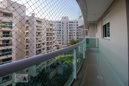 Varanda da sala de apartamento para alugar com 4 quartos, 128m² em Itacorubi, Florianópolis
