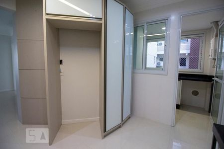 Cozinha de apartamento para alugar com 4 quartos, 128m² em Itacorubi, Florianópolis