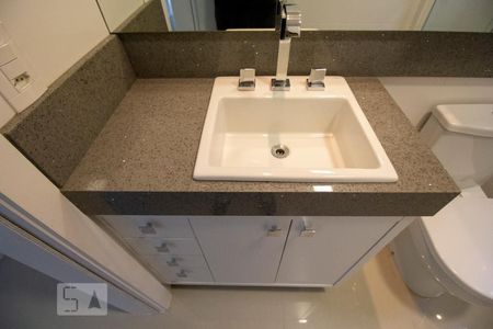 Apartamento para alugar com 128m², 4 quartos e 2 vagasBanheiro 02