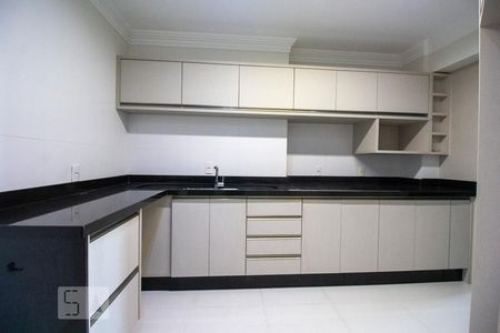 Cozinha de apartamento para alugar com 4 quartos, 128m² em Itacorubi, Florianópolis