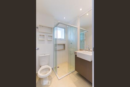 Studio para alugar com 45m², 1 quarto e 1 vaga Studio para alugar com 45m², 1 quarto e 1 vagaBanheiro
