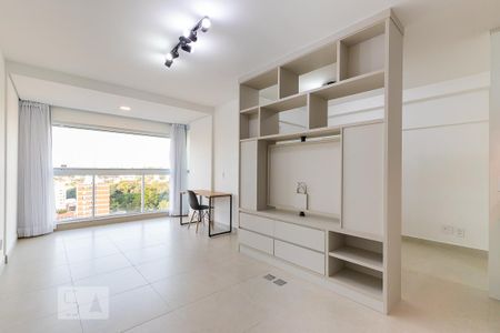 Sala de kitnet/studio para alugar com 1 quarto, 45m² em Centro, Campinas