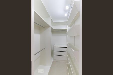 Studio para alugar com 45m², 1 quarto e 1 vaga Studio para alugar com 45m², 1 quarto e 1 vagaCloset