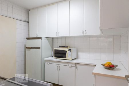 Apartamento à venda com 83m², 2 quartos e 1 vagaCozinha