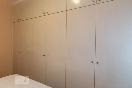 Apartamento à venda com 83m², 2 quartos e 1 vagaQuarto 2
