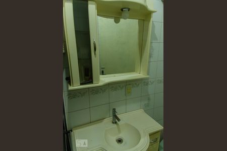 Casa à venda com 150m², 3 quartos e 2 vagas Casa à venda com 150m², 3 quartos e 2 vagasBanheiro 2