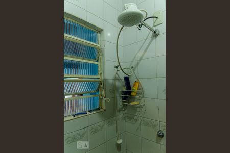 Casa à venda com 150m², 3 quartos e 2 vagas Casa à venda com 150m², 3 quartos e 2 vagasBanheiro 2