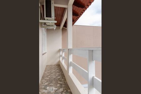 Casa à venda com 150m², 3 quartos e 2 vagas Casa à venda com 150m², 3 quartos e 2 vagasSacada