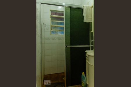 Casa à venda com 150m², 3 quartos e 2 vagas Casa à venda com 150m², 3 quartos e 2 vagasBanheiro 2