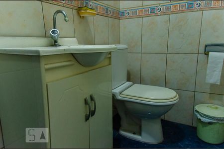 Casa à venda com 150m², 3 quartos e 2 vagas Casa à venda com 150m², 3 quartos e 2 vagasBanheiro da Suíte