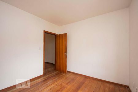 Quarto  de apartamento à venda com 1 quarto, 46m² em Vila Ipiranga, Porto Alegre