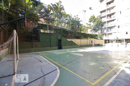 Apartamento à venda com 100m², 3 quartos e 1 vagaQuadra