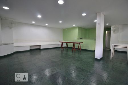 Apartamento à venda com 100m², 3 quartos e 1 vagaÁrea comum - Salão de festas