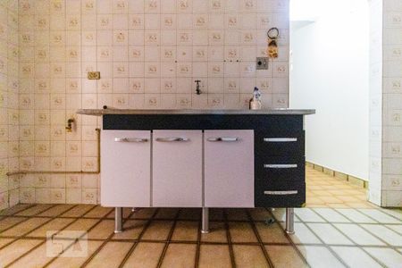 Apartamento à venda com 76m², 1 quarto e sem vaga Apartamento à venda com 76m², 1 quarto e sem vagaCozinha - Armário