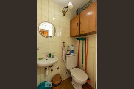 Apartamento à venda com 81m², 3 quartos e 1 vaga Apartamento à venda com 81m², 3 quartos e 1 vagaBanheiro de Serviço