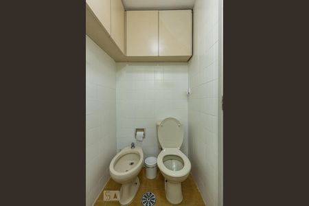 Apartamento à venda com 81m², 3 quartos e 1 vaga Apartamento à venda com 81m², 3 quartos e 1 vagaBanheiro