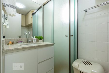 Apartamento à venda com 81m², 3 quartos e 1 vaga Apartamento à venda com 81m², 3 quartos e 1 vagaBanheiro