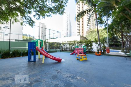 Apartamento à venda com 81m², 3 quartos e 1 vaga Apartamento à venda com 81m², 3 quartos e 1 vagaÁrea Comum - Playground
