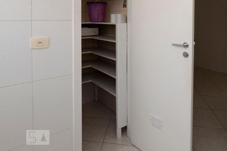 Apartamento para alugar com 78m², 2 quartos e 1 vaga Apartamento para alugar com 78m², 2 quartos e 1 vagaDespensa
