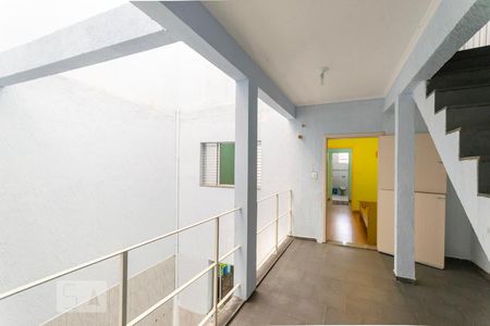 Casa à venda com 303m², 3 quartos e 2 vagas Casa à venda com 303m², 3 quartos e 2 vagasCorredor