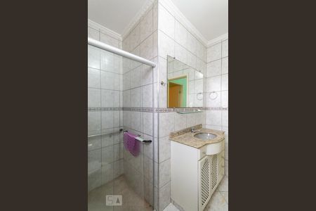 Casa à venda com 303m², 3 quartos e 2 vagas Casa à venda com 303m², 3 quartos e 2 vagasBanheiro Social 1