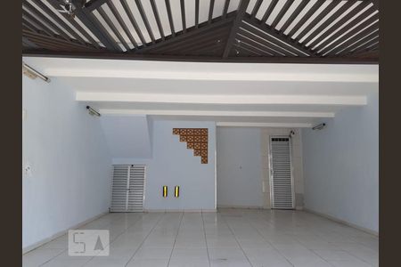 Casa à venda com 303m², 3 quartos e 2 vagas