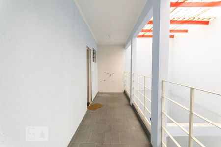 Casa à venda com 303m², 3 quartos e 2 vagas Casa à venda com 303m², 3 quartos e 2 vagasCorredor