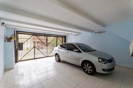 Casa à venda com 303m², 3 quartos e 2 vagas Casa à venda com 303m², 3 quartos e 2 vagasGaragem