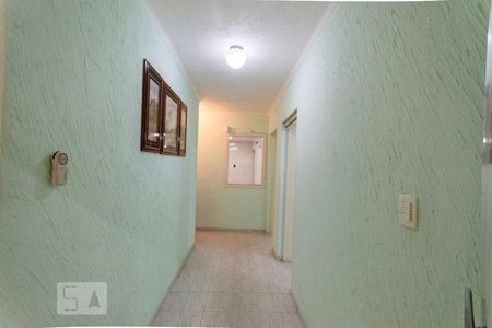 Casa à venda com 303m², 3 quartos e 2 vagas Casa à venda com 303m², 3 quartos e 2 vagasCorredor