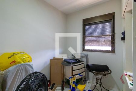 Apartamento à venda com 269m², 4 quartos e 4 vagas Apartamento à venda com 269m², 4 quartos e 4 vagasQuarto de apoio