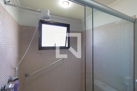 Apartamento à venda com 269m², 4 quartos e 4 vagas Apartamento à venda com 269m², 4 quartos e 4 vagasBanheiro da suíte 1