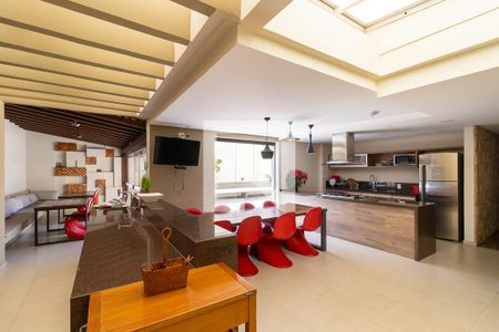 Apartamento à venda com 269m², 4 quartos e 4 vagas Apartamento à venda com 269m², 4 quartos e 4 vagasÁrea comum - Espaço gourmet