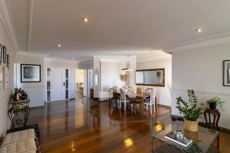 Sala de apartamento à venda com 4 quartos, 269m² em Cambuí, Campinas