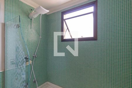 Apartamento à venda com 269m², 4 quartos e 4 vagas Apartamento à venda com 269m², 4 quartos e 4 vagasBanheiro social