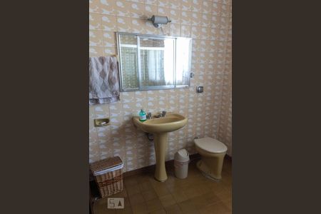 Casa à venda com 298m², 6 quartos e 1 vagaBanheiro