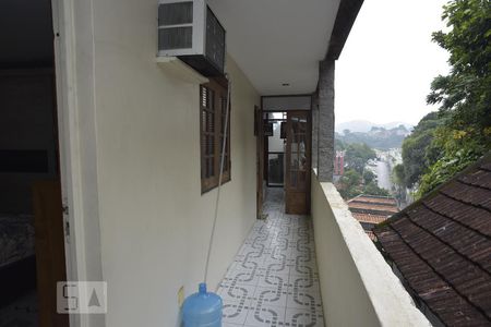 Casa para alugar com 225m², 2 quartos e sem vagaVaranda da Banheiro da Suíte