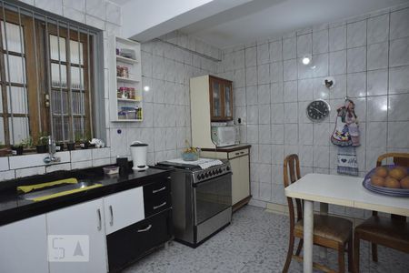 Casa para alugar com 225m², 2 quartos e sem vagaCozinha