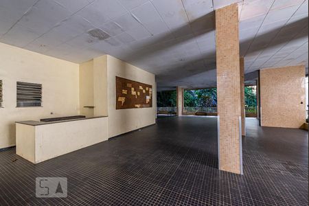 Apartamento para alugar com 135m², 3 quartos e 1 vaga Apartamento para alugar com 135m², 3 quartos e 1 vagaÁrea Comum - Playground